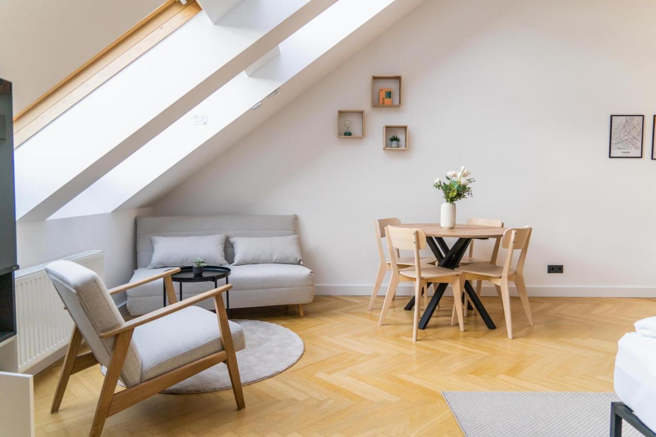 וינה Myflat - Bright Apartment Near Central Station מראה חיצוני תמונה