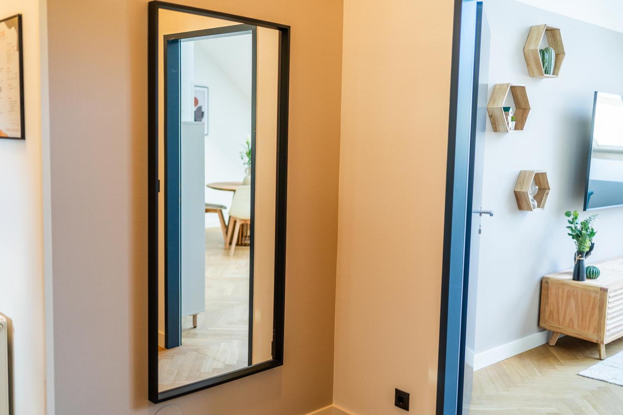 וינה Myflat - Bright Apartment Near Central Station מראה חיצוני תמונה