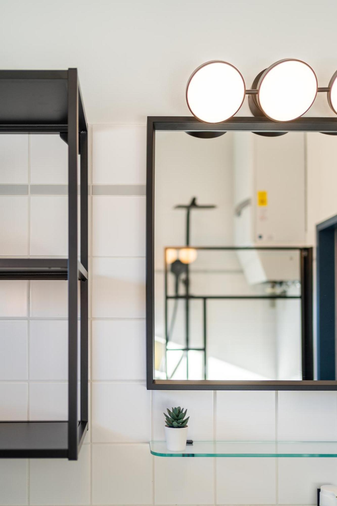 וינה Myflat - Bright Apartment Near Central Station מראה חיצוני תמונה