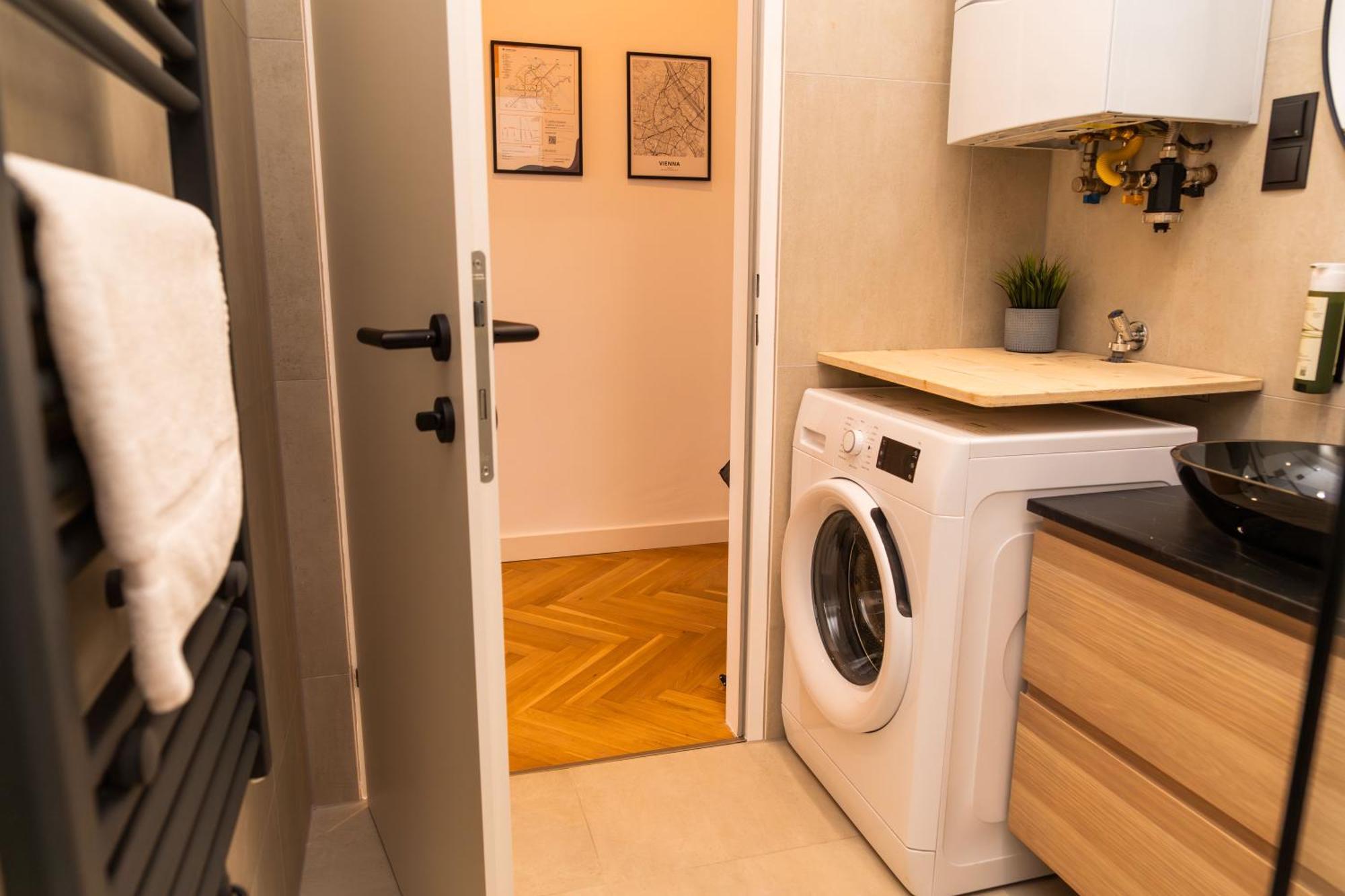 וינה Myflat - Bright Apartment Near Central Station מראה חיצוני תמונה