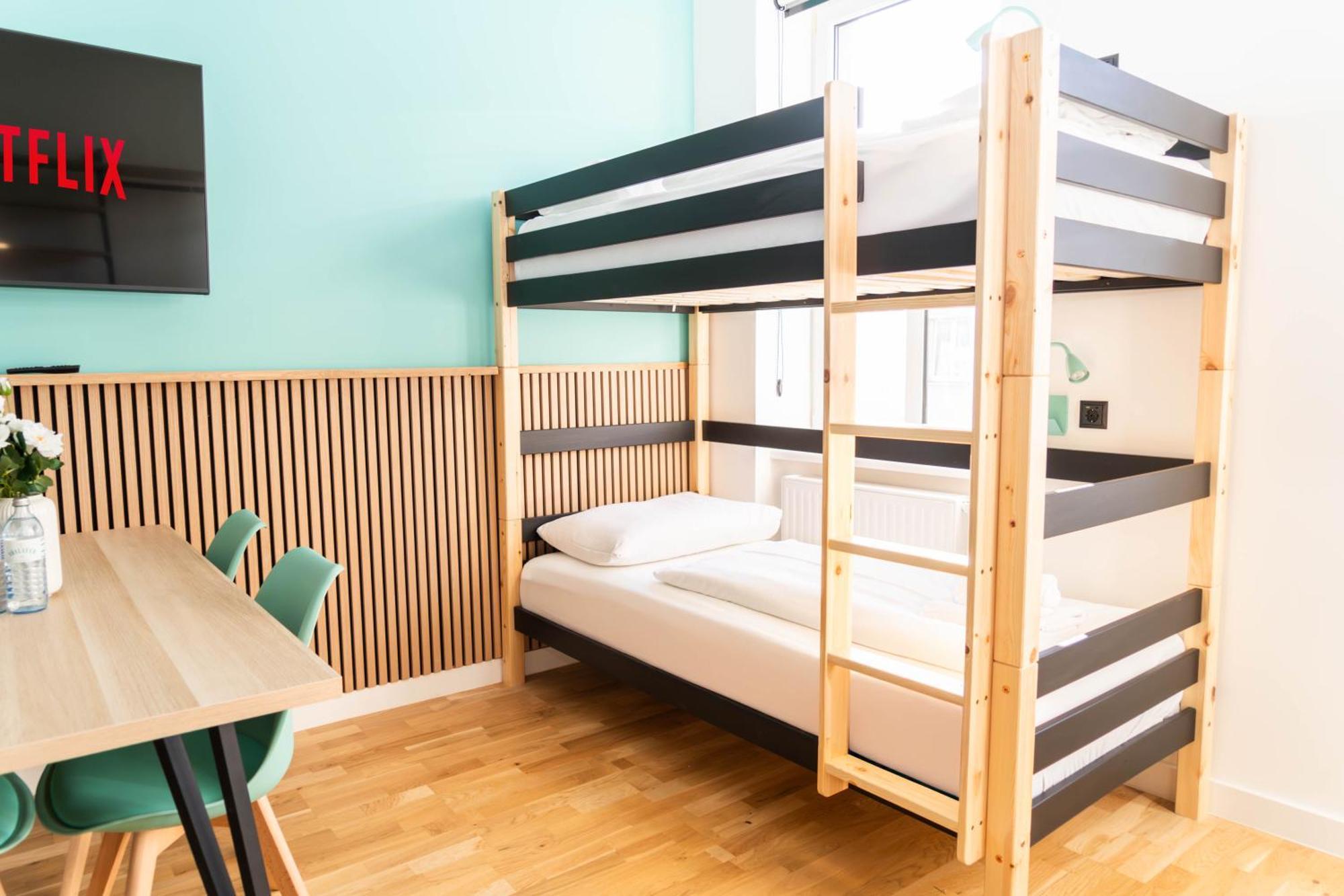 וינה Myflat - Bright Apartment Near Central Station מראה חיצוני תמונה