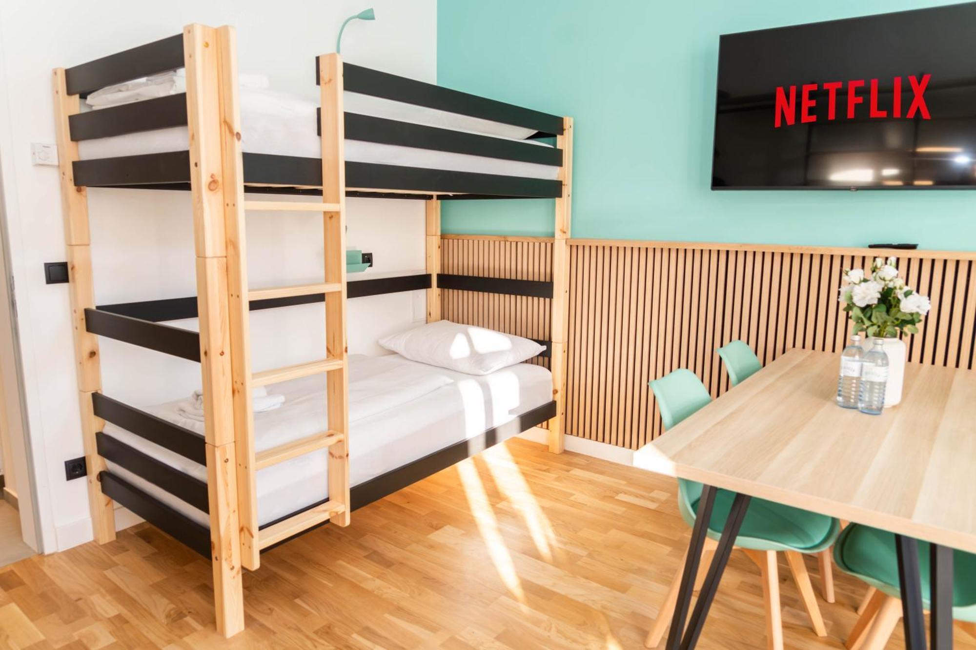 וינה Myflat - Bright Apartment Near Central Station מראה חיצוני תמונה