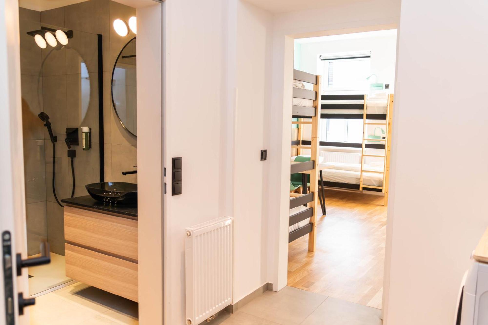 וינה Myflat - Bright Apartment Near Central Station מראה חיצוני תמונה